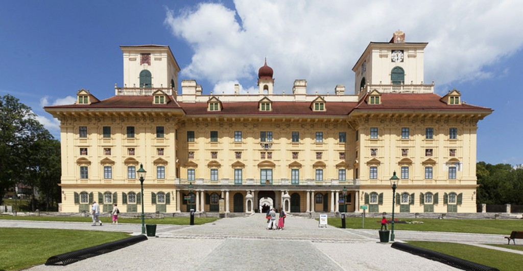 The Esterhazy palace - Eisenstadt - B L